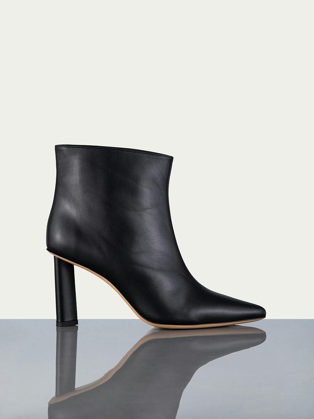 Odette Bootie in Noir – FRAME